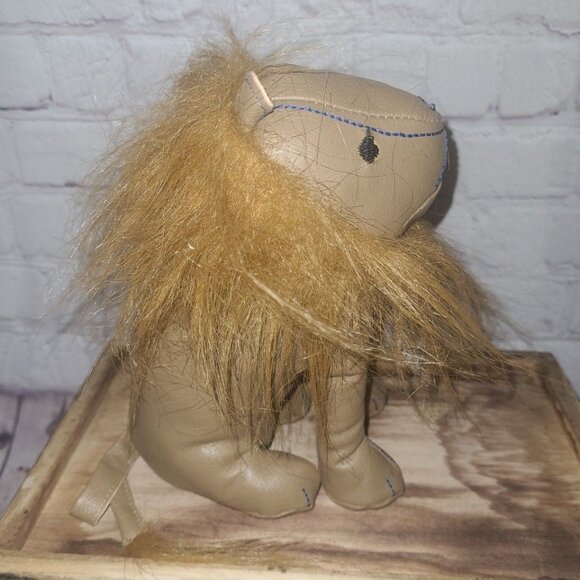 Monique Lhuillier Nursery Lion Bookend Vegan Leather - Picture 2 of 4